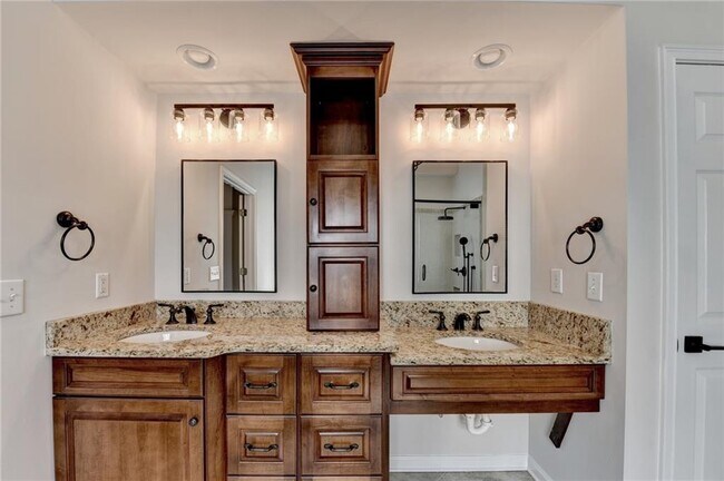 Building Photo - 6415 Sterling Dr