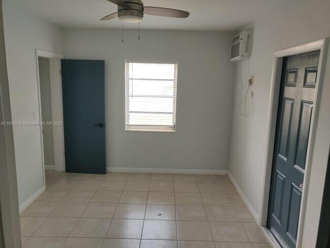 Building Photo - 2300 SW 3rd Ave