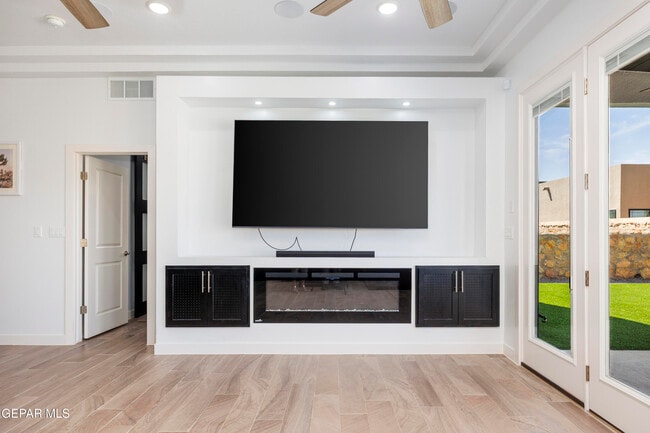 Building Photo - 2809 Tierra Garden Dr