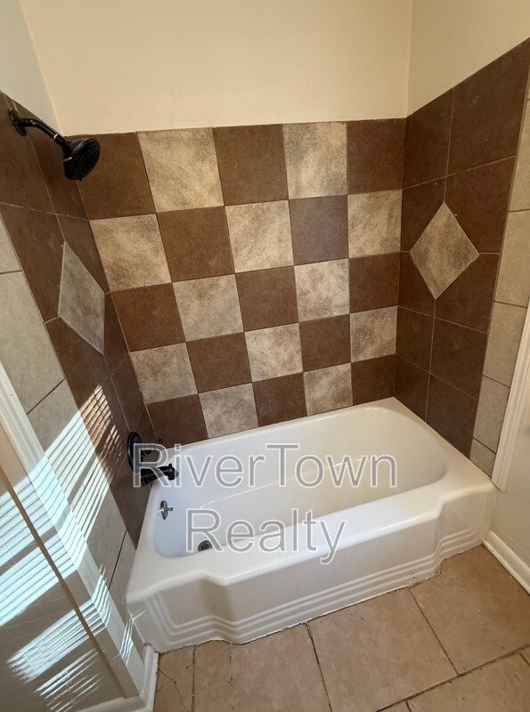 Building Photo - 4343 Gailwood Ave