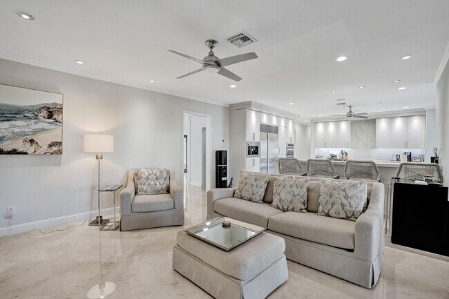 Building Photo - 73 Nurmi Dr