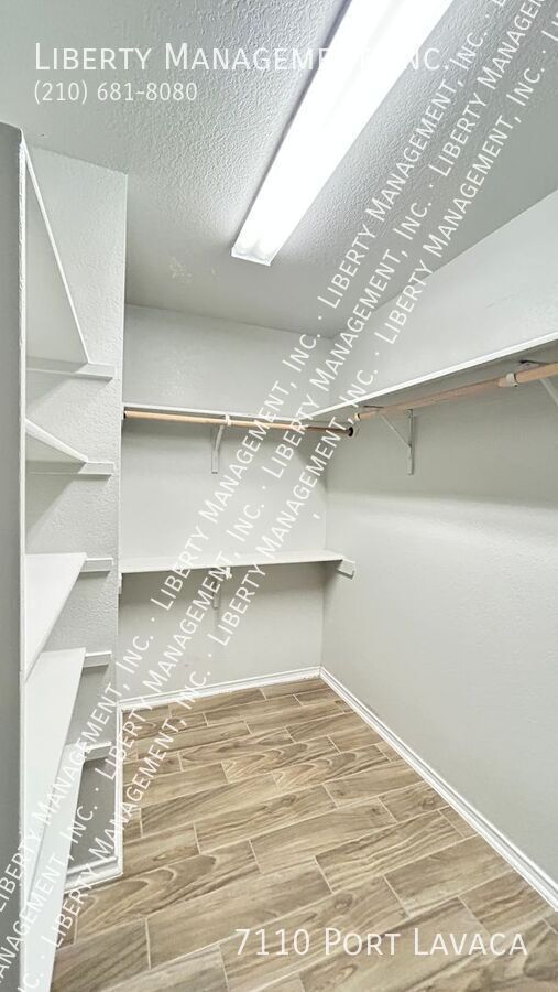 Building Photo - 7110 Port Lavaca