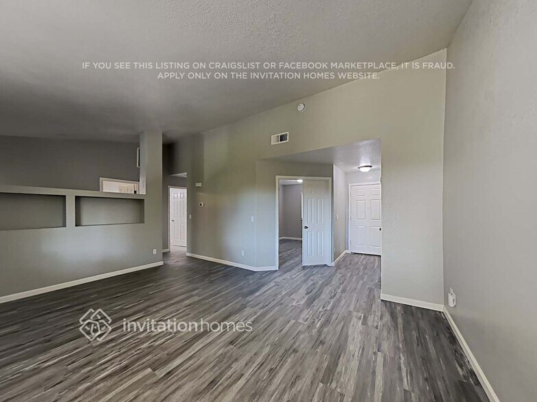Building Photo - 224 Wren Dr