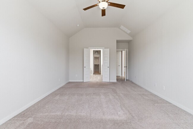 Building Photo - 22515 Bassett Hollow Ln