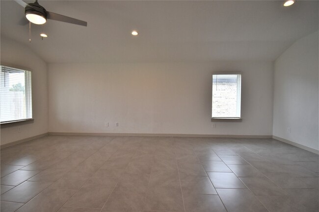 Building Photo - 4023 Yonkers Valley Ln