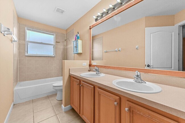 Building Photo - 116 Hamilton Terrace