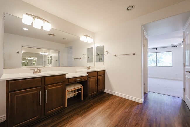 Building Photo - 2744 E Donato Dr