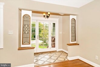 Building Photo - 1925 Pagebrook Rd