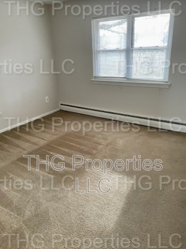 Building Photo - 27-55 Green Street APT# 36B
