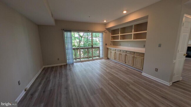 Building Photo - 332 Overlook Dr