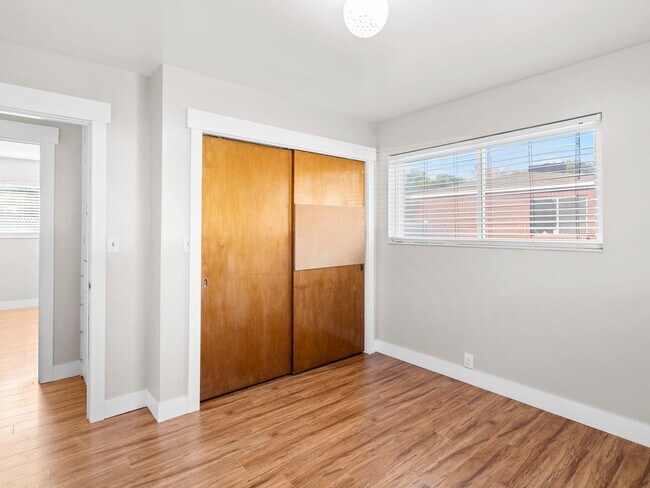 Building Photo - Beautiful home for rent!