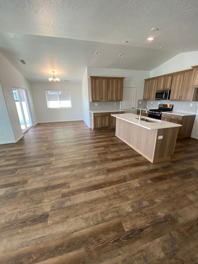 Building Photo - Newly Built 3 Bed, 2 Bath in Spokane Valley!