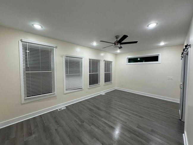 Building Photo - 516 New Bern Ave