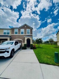 Building Photo - 6901 40th Ln N