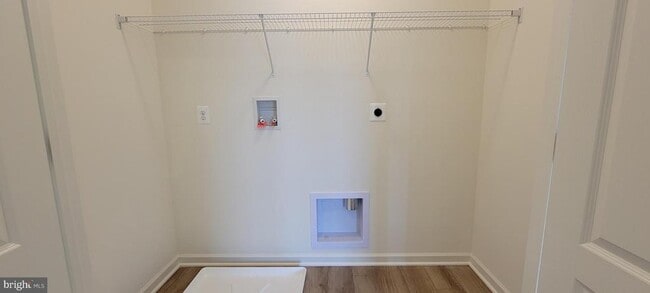 Building Photo - 9431 Alloway Dr