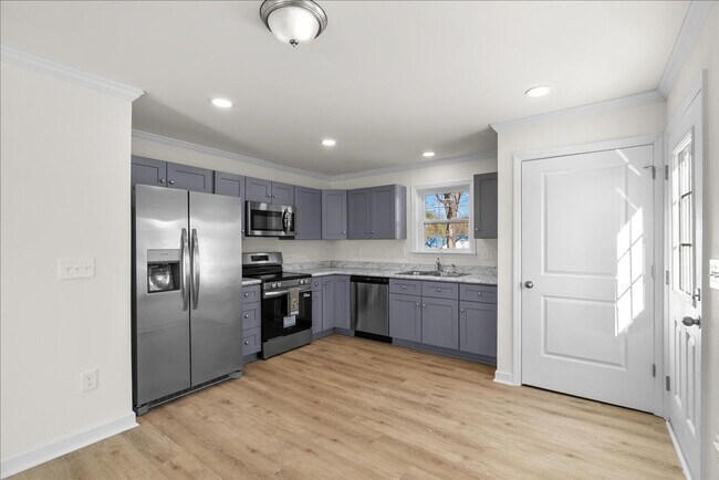 Building Photo - The Home You’ve Been Searching For! *Utilities & Furniture can be added with a rental premium.*