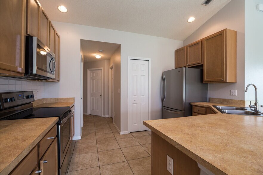 Building Photo - 2511 Bobby Lee Ln