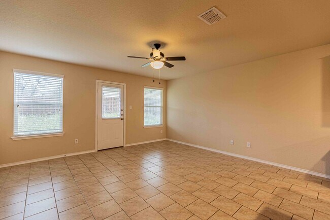 Building Photo - 1411 Frio Eagle