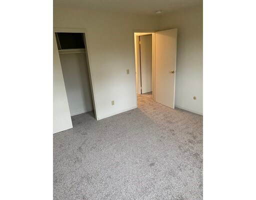 Building Photo - 617 Broad St