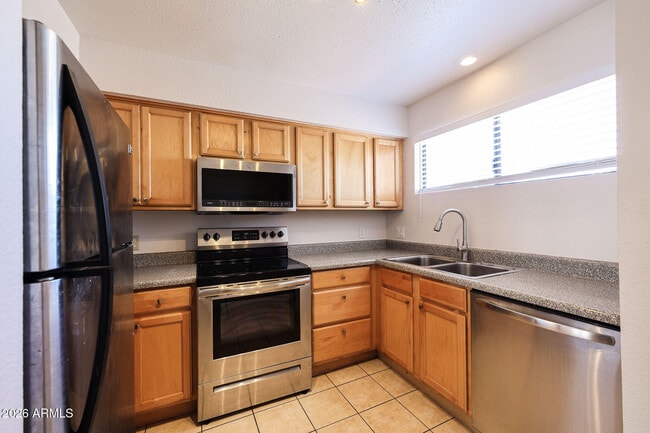 Building Photo - 11640 N 51st Ave