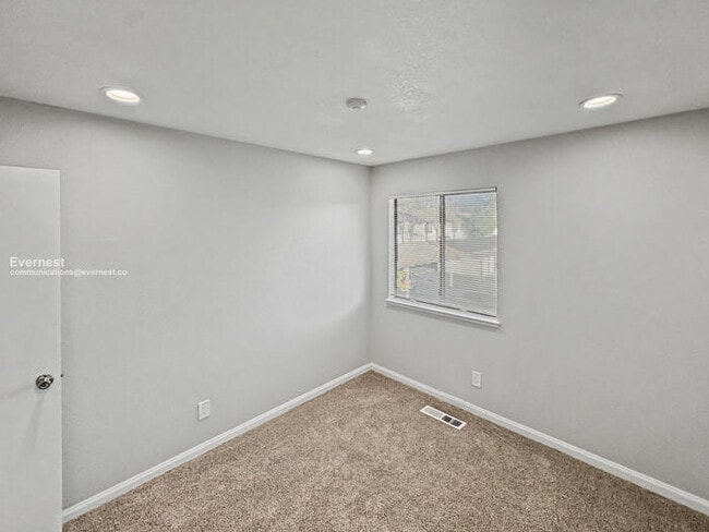 Building Photo - 6395 Joaquin Murieta Ave