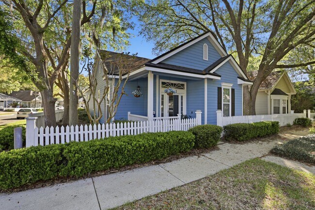 Building Photo - Chickasaw Way in Haile Plantation