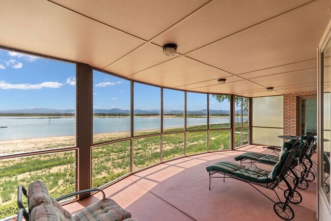 Building Photo - 3957 Valley Oak Dr