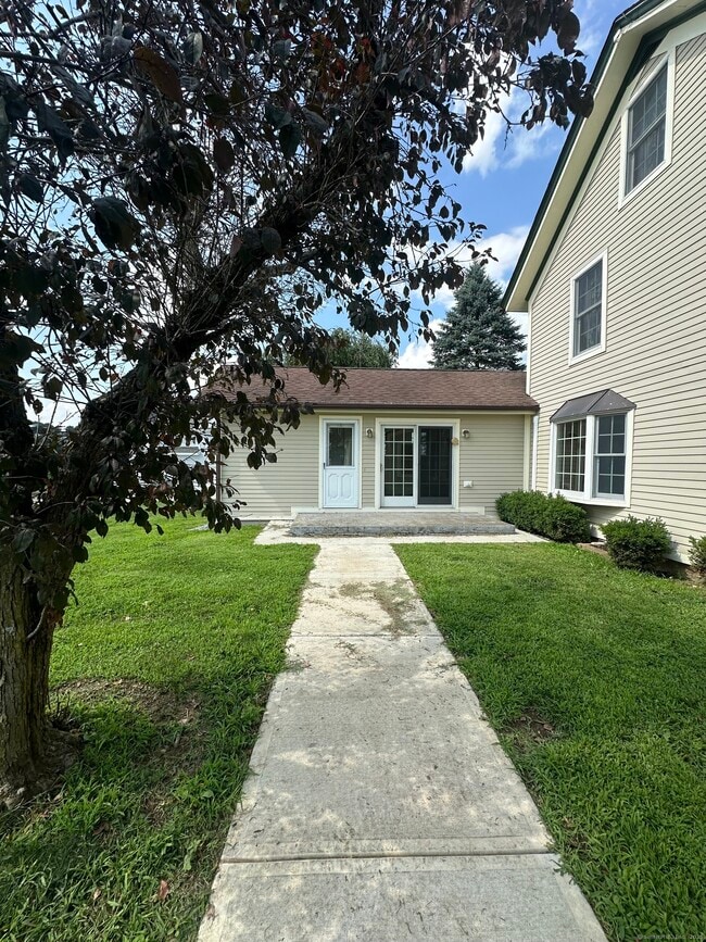 Primary Photo - 135 Waterman Rd