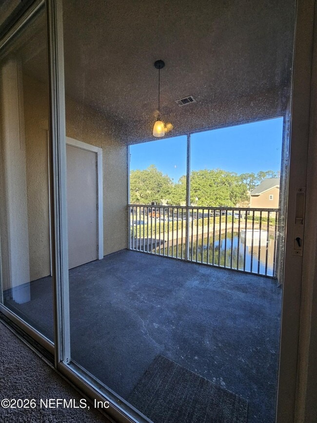 Building Photo - 13810 Sutton Park Dr N