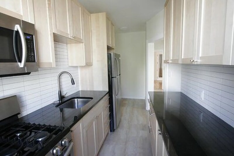 Primary Photo - 48-29 40th St