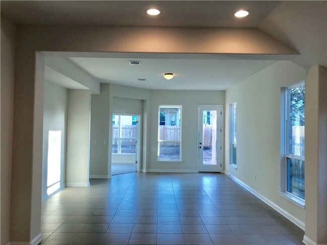 Building Photo - House for lease in Austin.