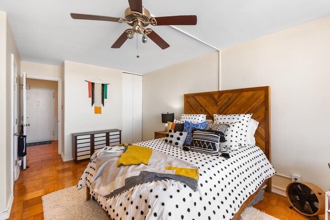 Building Photo - 6040 JFK Blvd E