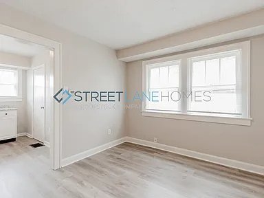 Building Photo - 1412 E Bradbury Ave