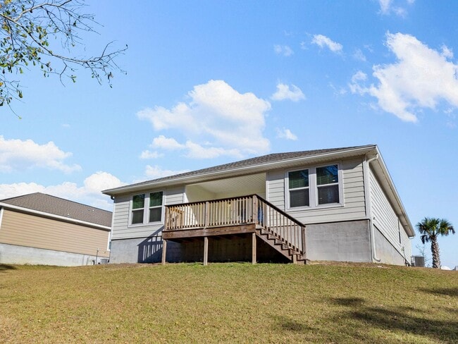 Building Photo - 462 Whispering Creek Ave