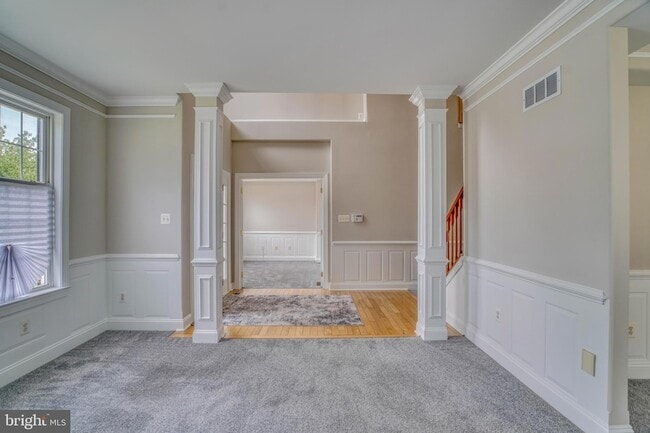 Building Photo - 9902 Player Dr