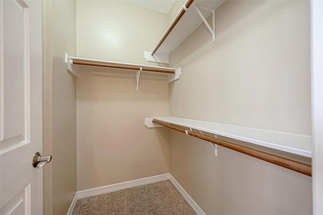 Building Photo - 5331 Nolda St