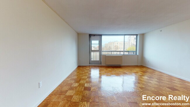 Building Photo - 101 Monmouth St