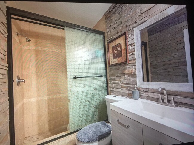 Building Photo - 6487 Cornell Cir