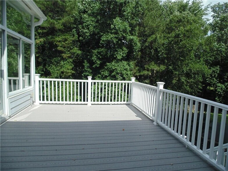 Building Photo - 3895 Deauville Way