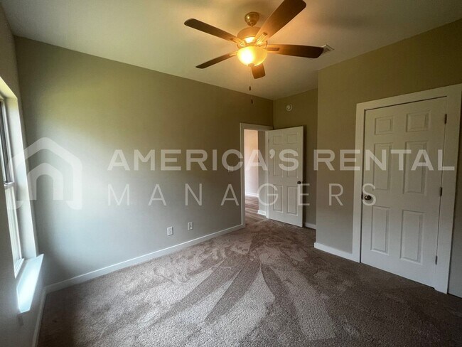 Building Photo - Home for Rent in Foley, AL!!! View with 48 Hours Notice!