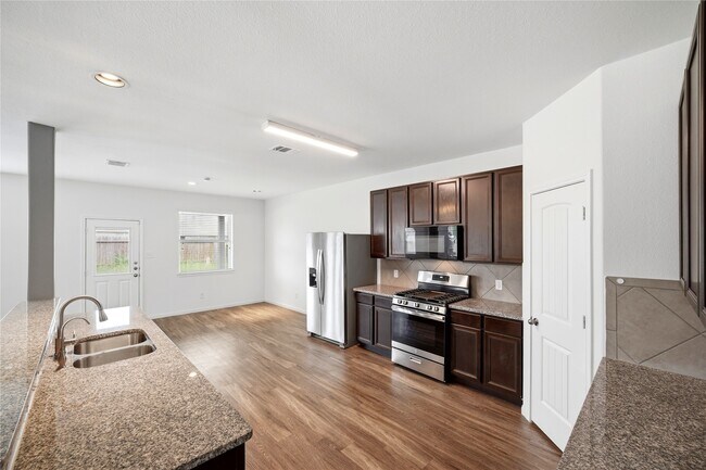 Building Photo - 10322 Urban Oak Trl