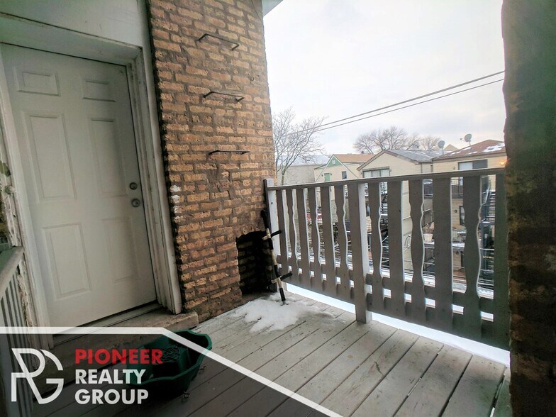 Building Photo - 3248 N Clifton Ave