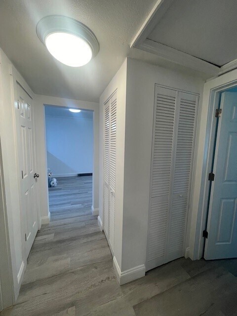 Building Photo - 465 Laurina St