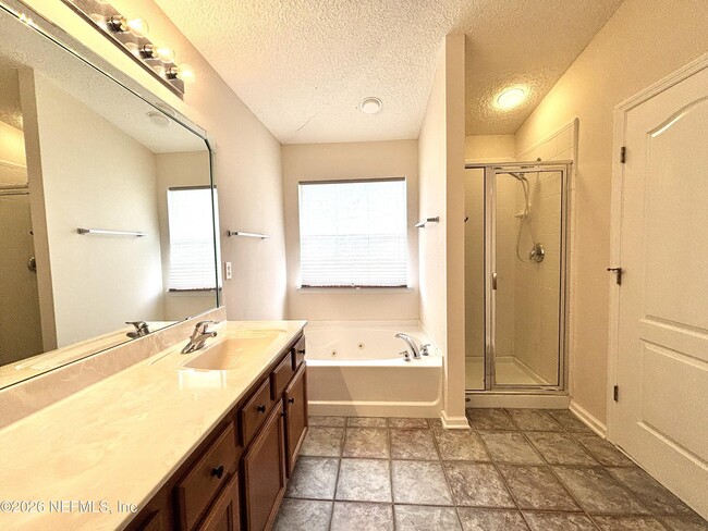 Building Photo - 2515 Crestdale Ct