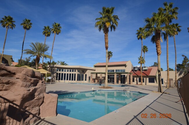 Building Photo - 4340 Sandy River Dr