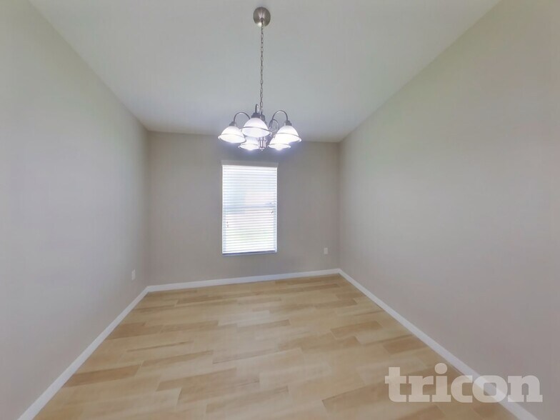 Building Photo - 12522 Cricklewood Dr