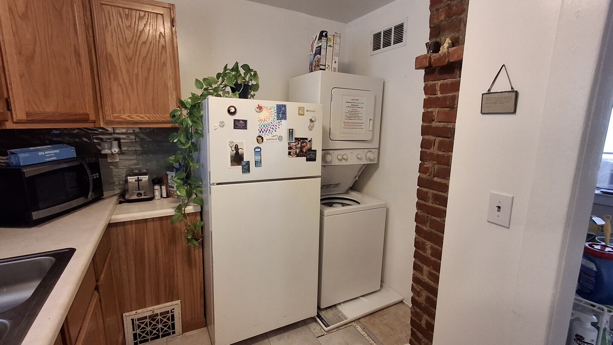 Building Photo - 1339 Vermont St