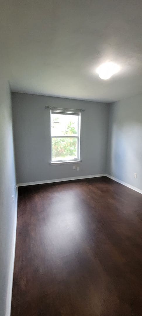 Building Photo - 3 bedroom/2 bath in Palm Grove