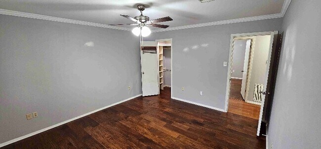 Building Photo - 2318 Stonewood Dr