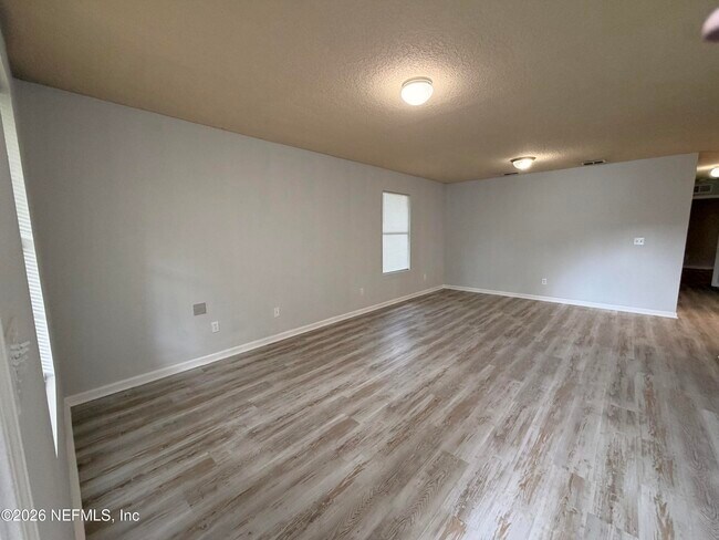 Building Photo - 8225 Eaton Ave